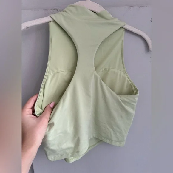 ALO Soft That Bra Tank in Iced Green Tea S - Picture 6 of 6